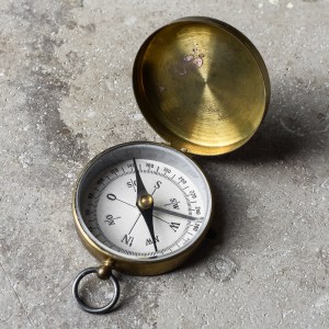 vintage-40s-1940s-folding-brass-pocket-field-compass-german-WWII-gear-hiking-camping-bushcraft (8) Vintage 40s 1940s WWII German Folding Pocket Field Compass Brass Cased Gear Hiking Camping Bushcraft Pendant Jewelry Decor