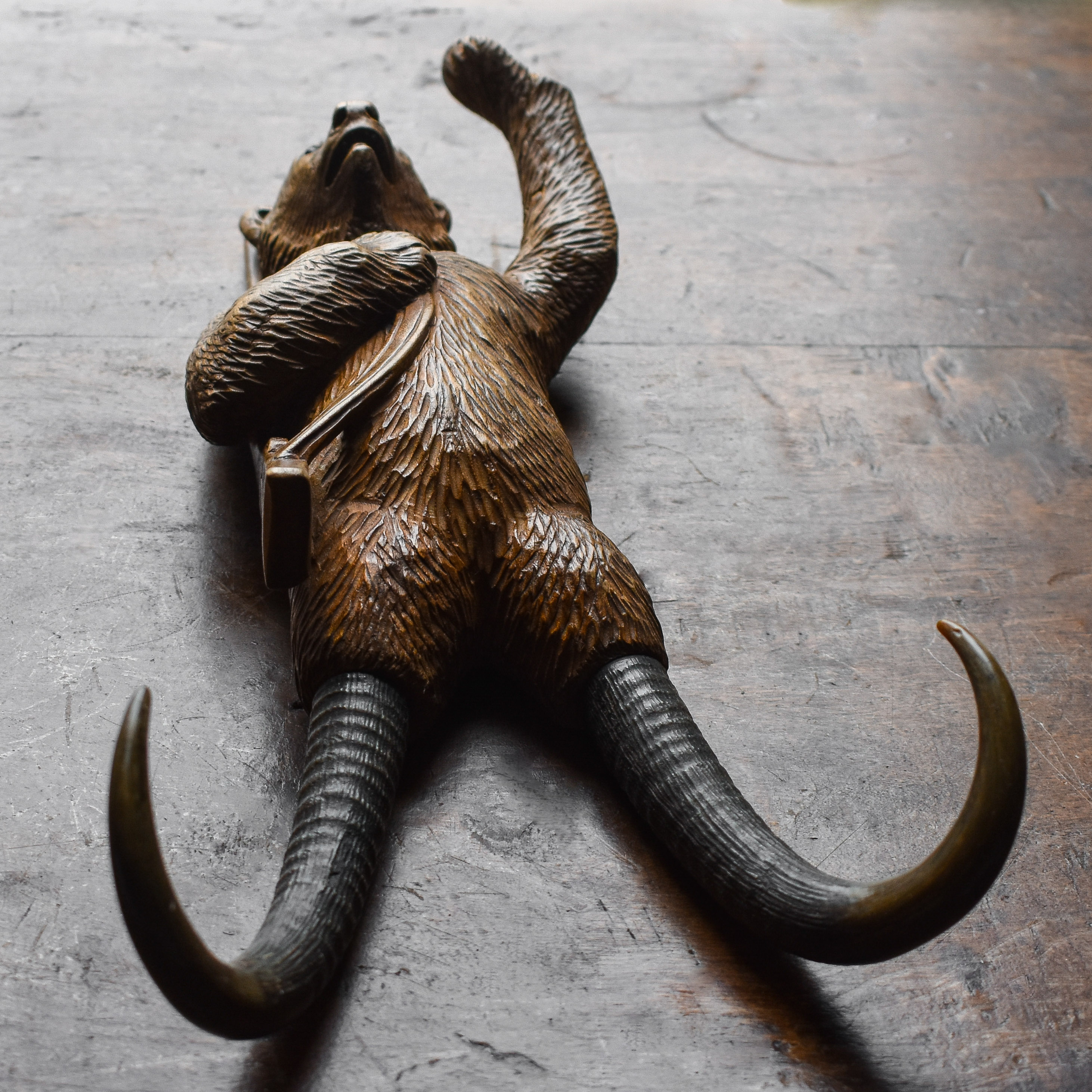 antique-vintage-19th-century-1800s-black-forest-schwarzwalder-folk-art-hand-carved-wooden-coat-hooks-chamois-horns-bear (3) Antique 19th Century Black Forest Coat Hooks Bear Chamois Horns