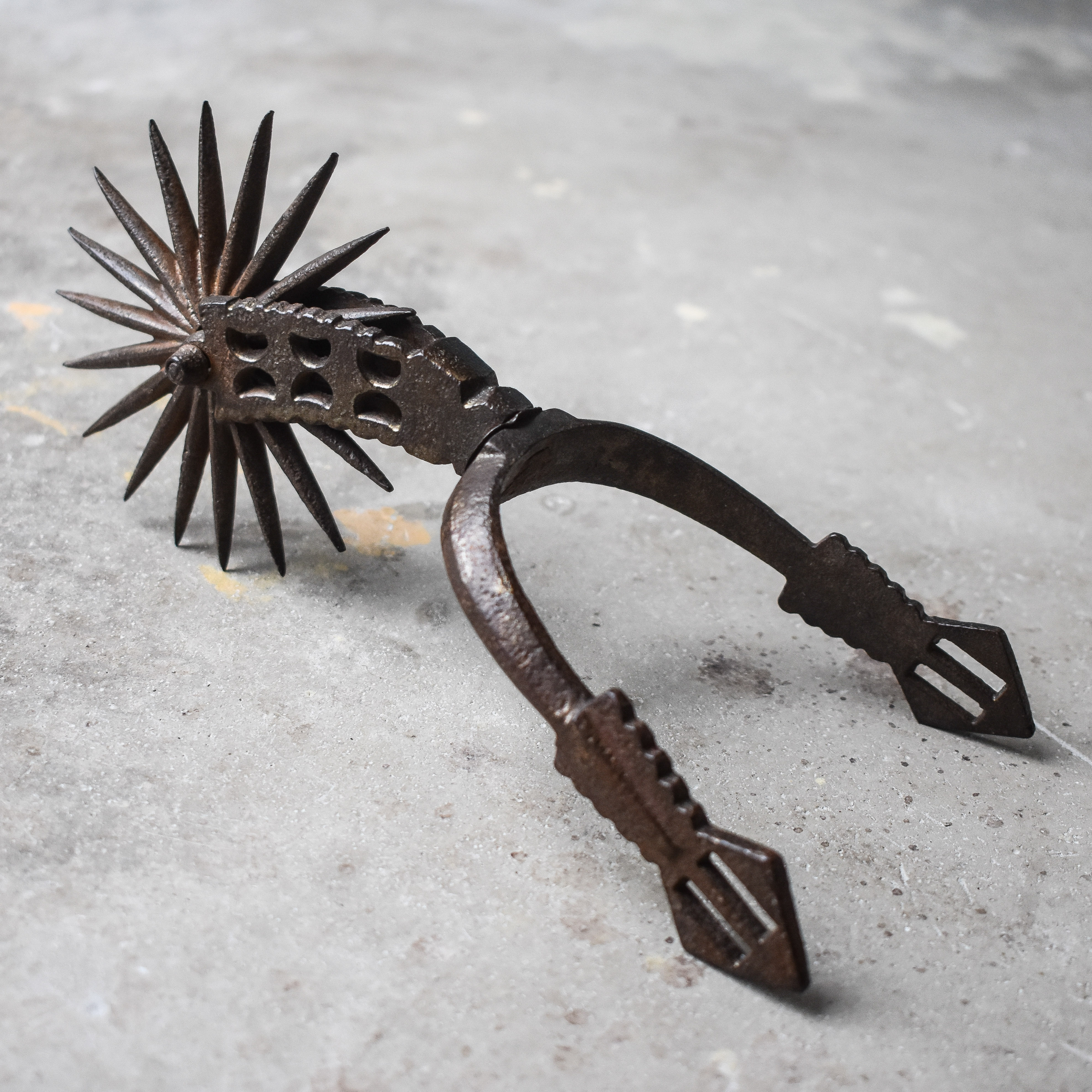 antique-vintage-19th-century-wrought-iron-riding-spur-western-decor-1800s-curiosity-collection (2) Antique Vintage 19th Century 1800s American Wrought Iron Riding Spur Western Decor Curiosity Collection Americana