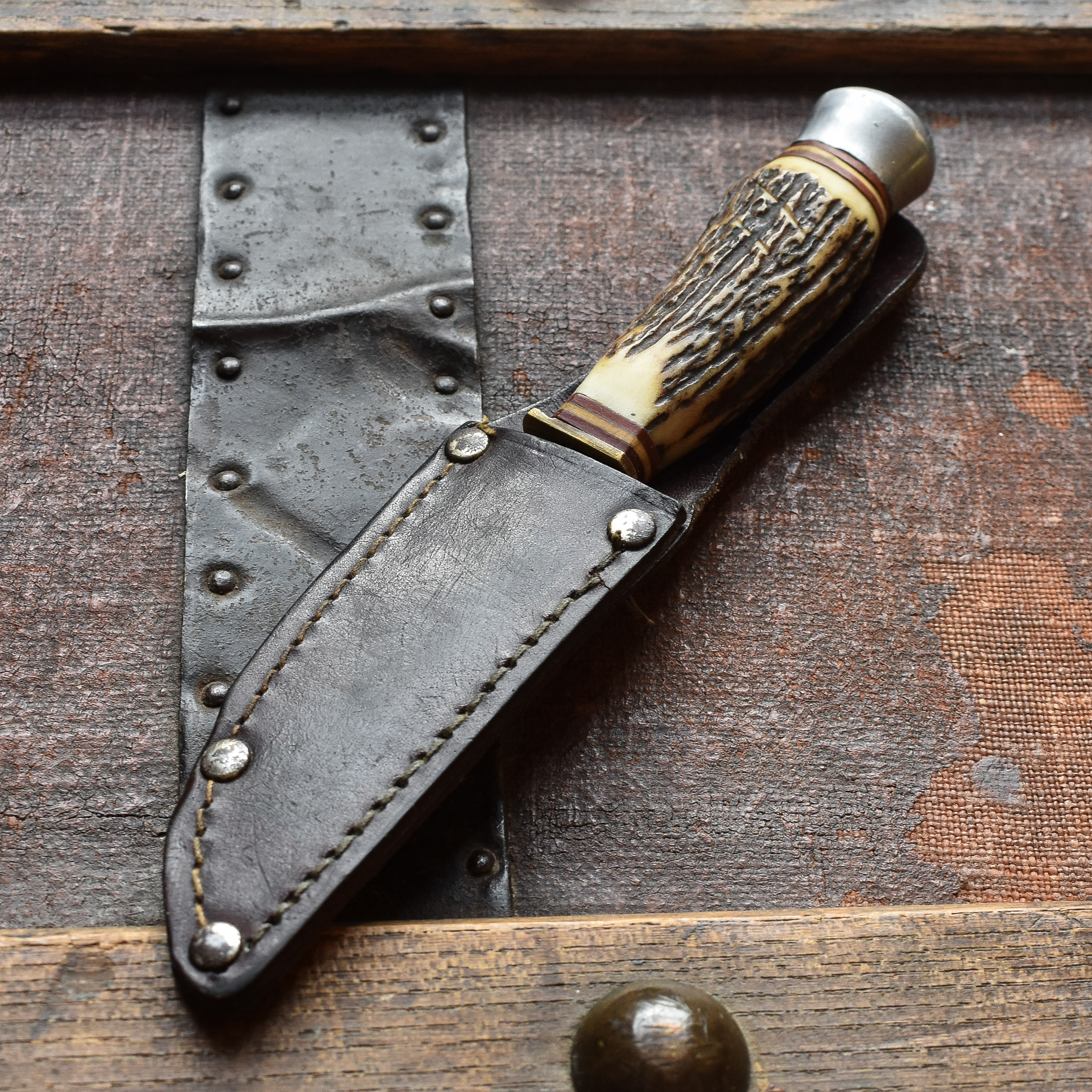 vintage-50s-1950s-solingen-hunting-knife-stag-handle-leather-sheath-hiking-camping-gear-decor-mens-gift (3)