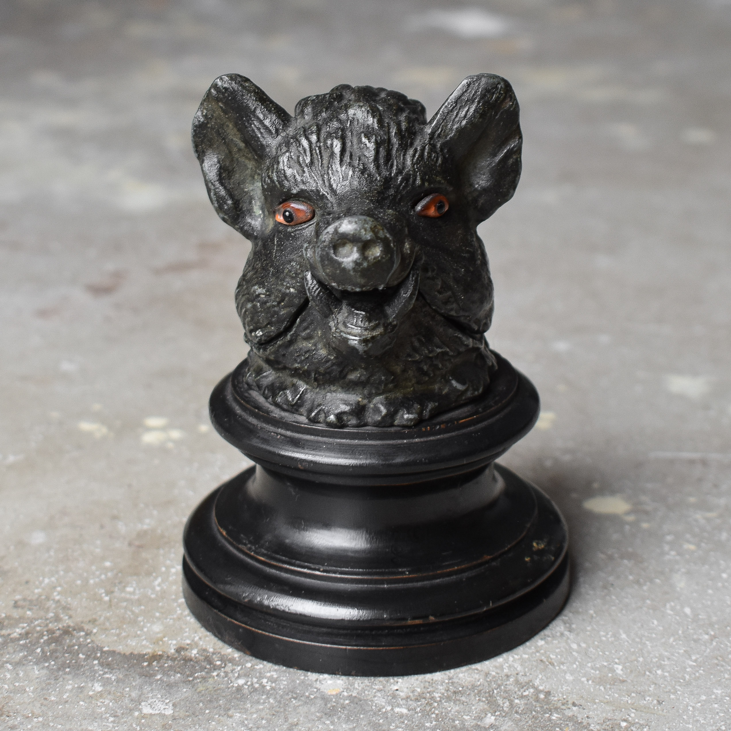 antique-vintage-early-1900s-bronze-inkwell-wild-boar-pig-swine-desk-decor-cabin-lodge-curiosity-curiosities (7)