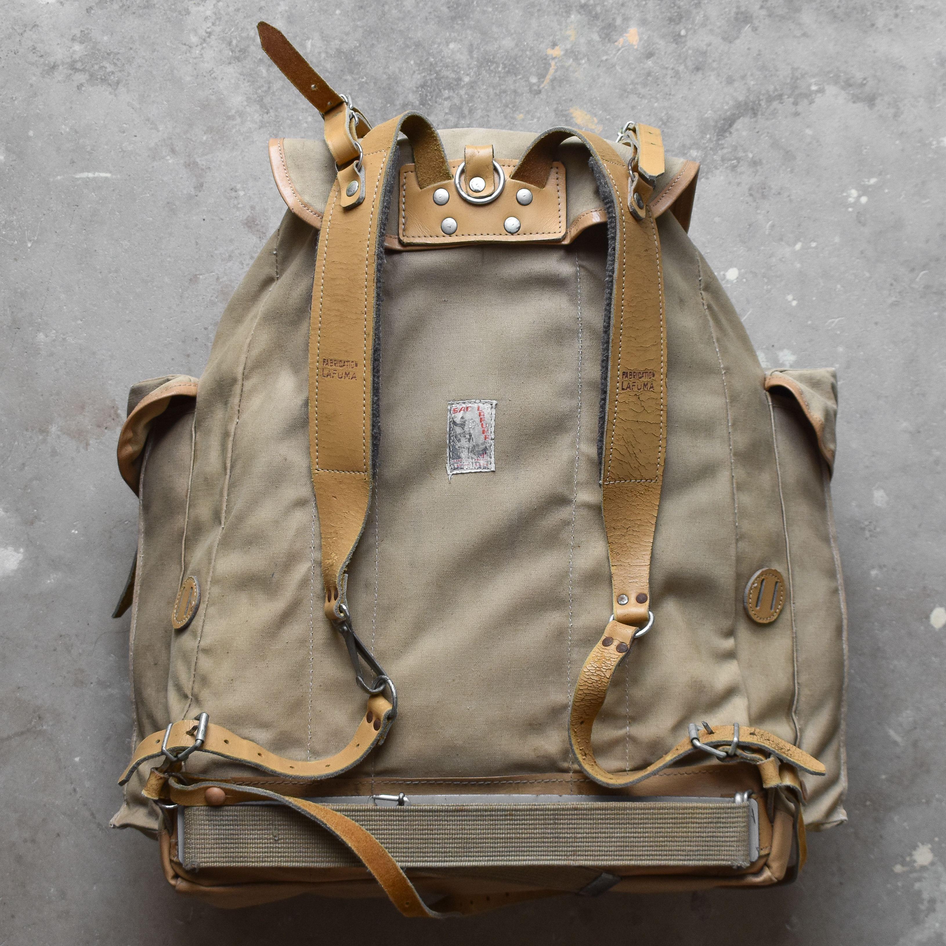 vintage-50s-1950s-french-lafuma-rucksack-backpack-pack-bag-hiking-hunting-bushcraft-mountaineering-outdoor-rugged-beige-leather-canvas (7)