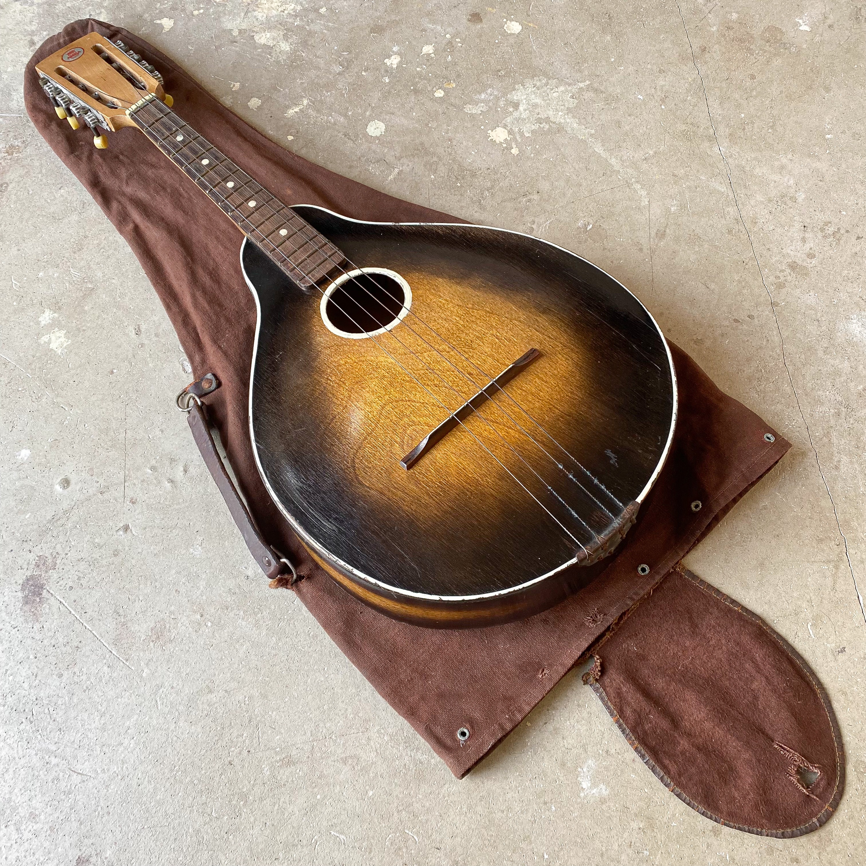 img_4679_jpg Vintage 1930 30s Amka Mandolin Instrument Luthier Strings Cabin Lodge Ranch Western Folk Decor Dutch Blues