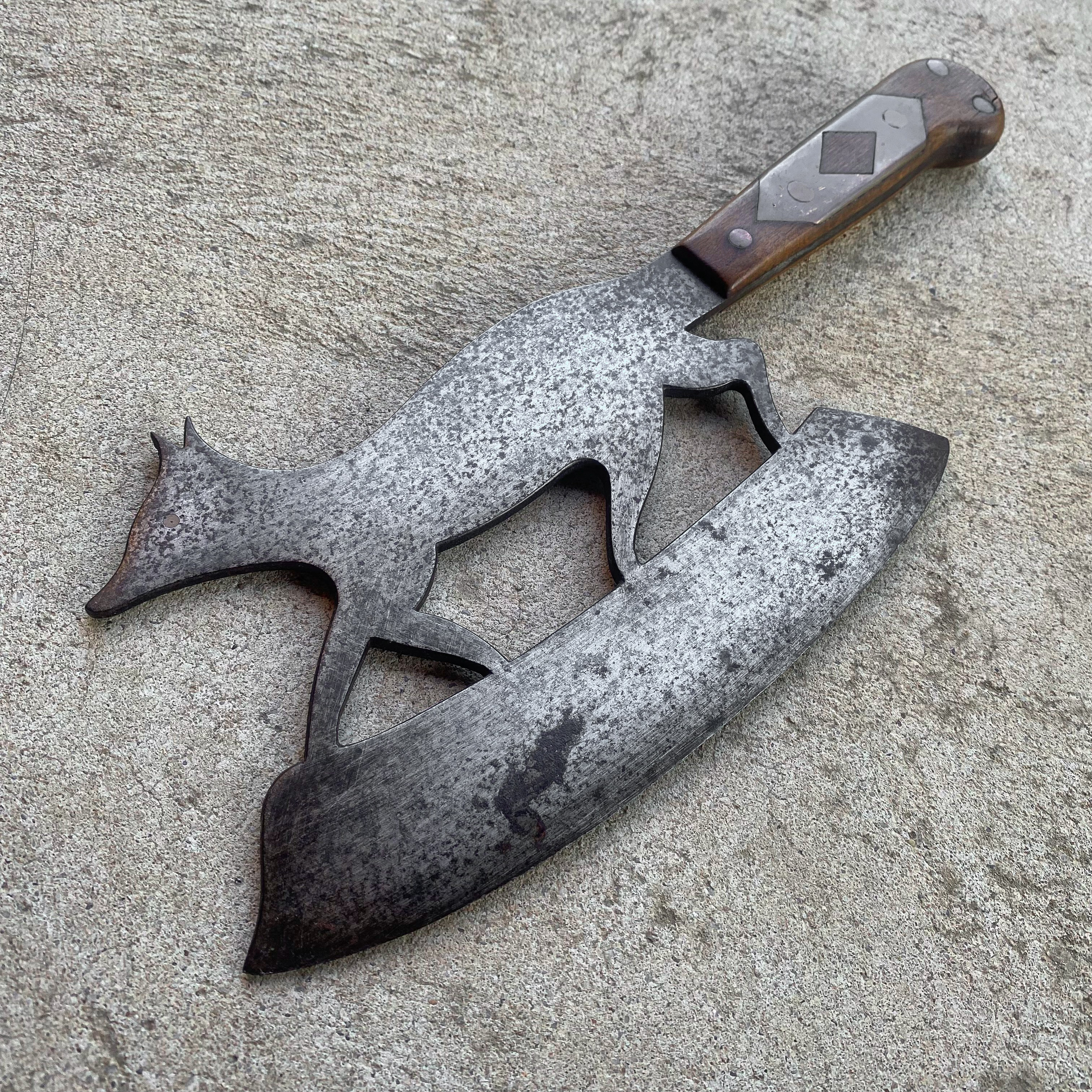 antique-vintage-19th-century-1800s-french-fox-shaped-butcher-cleaver-knife-axe-ax-tool-folk-art-curiosity-oddity-collection-kitchen-restaurant-decor-gift-roots (9)