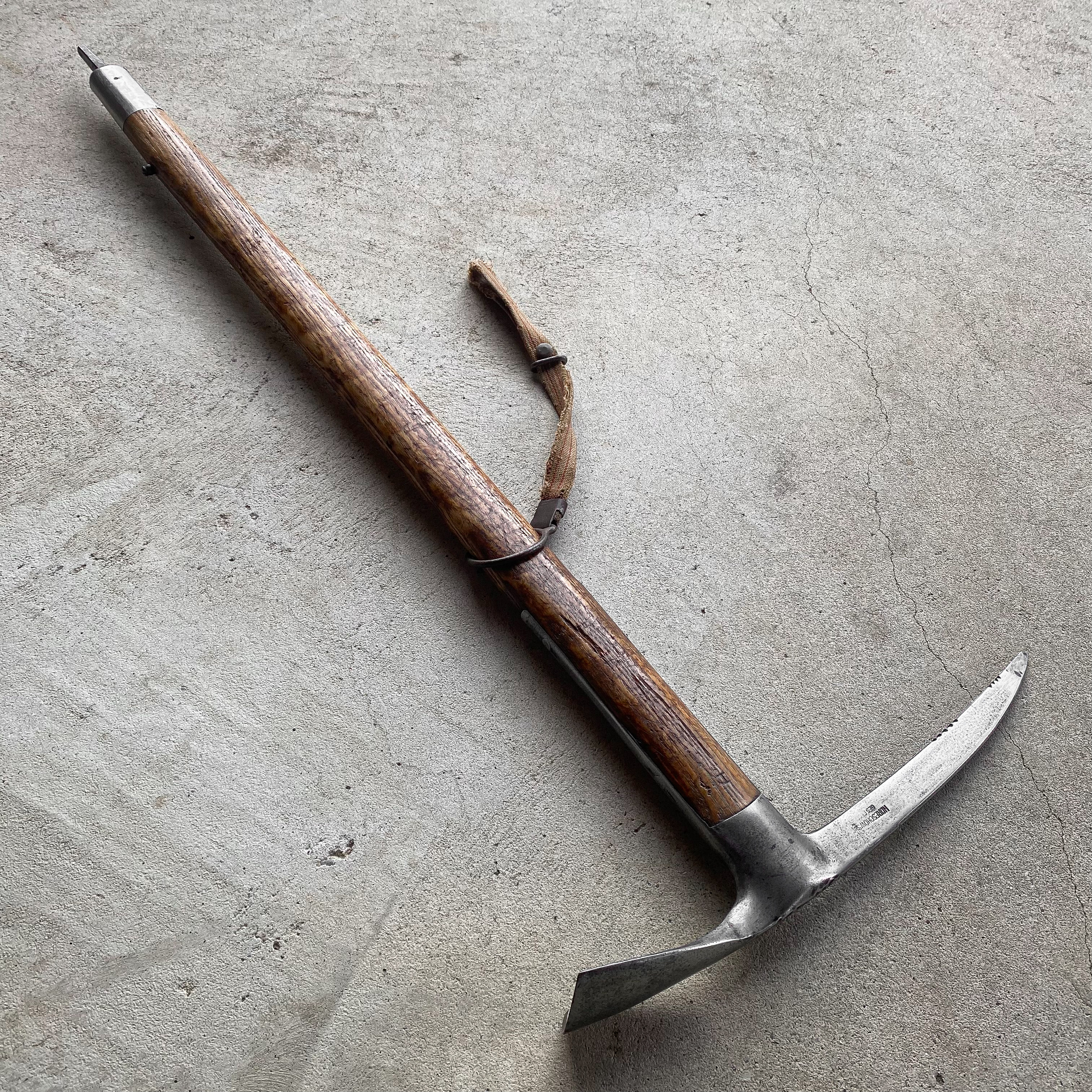 antique-vintage-30s-1930s-horeschowsky-ice-axe-piolet-eispickel-ax-pick-mountaineering-mountain-sport-alpinism-decor-gift-collection-roots-revived (3)