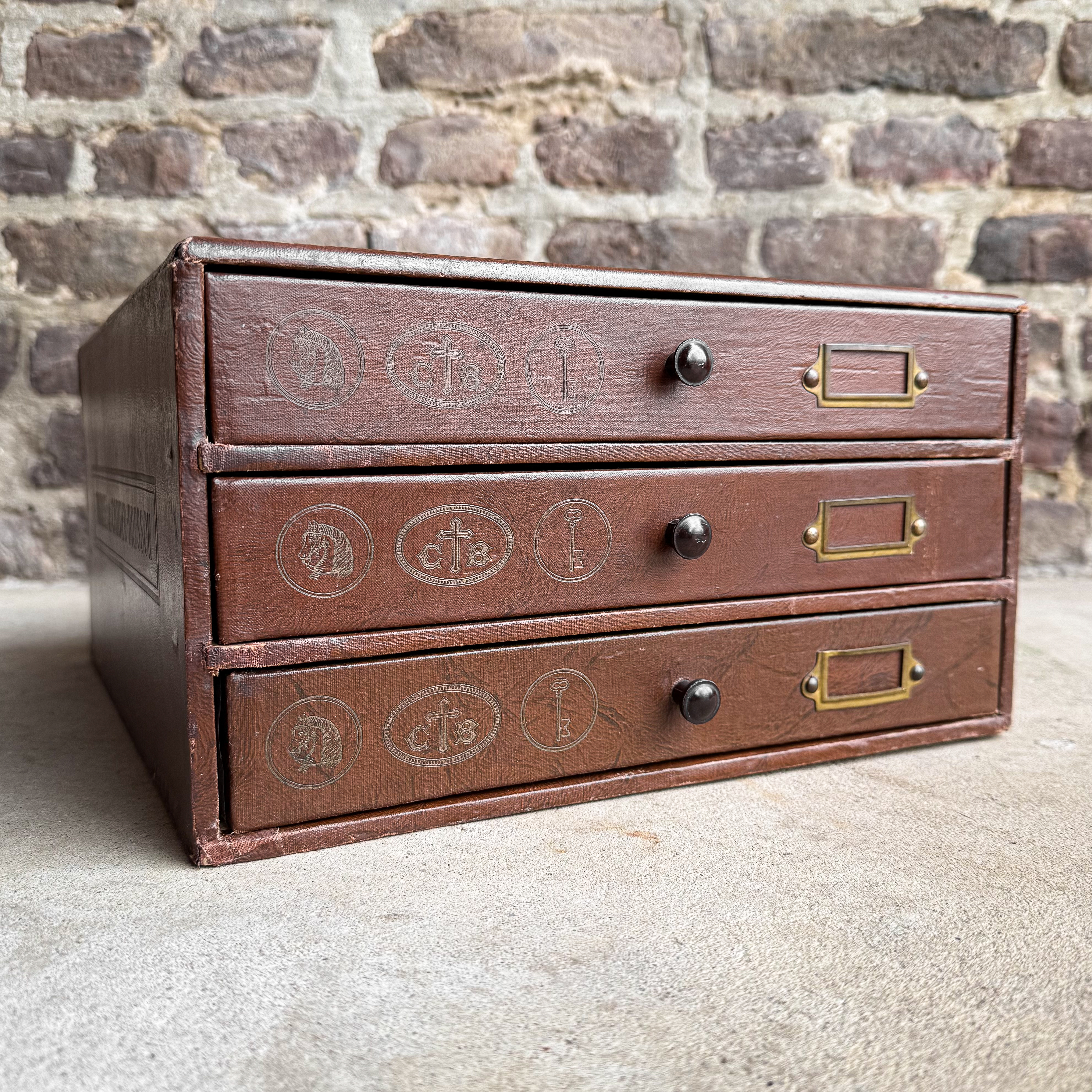 antique-vintage-30s-1930s-french-thiriez-cartier-bresson-habersdashery-cabinet-chest-of-drawers-furniture-decor-brown-gift (9)