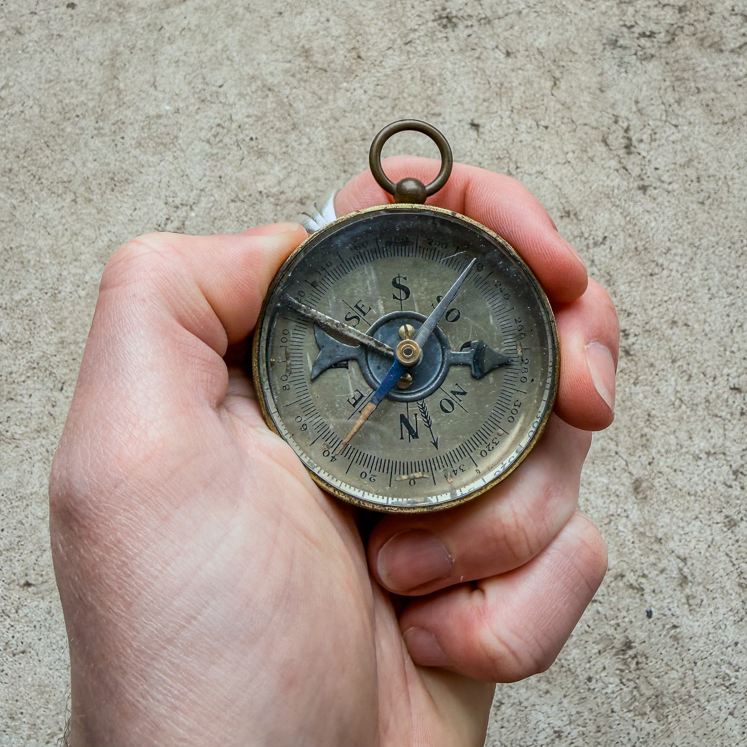 early-1900s-french-compass-gear-pocket-gear-hiking-decor-collection-gift (2) Antique Vintage Early 1900s French Pocket Field Compass Brass Glass Decor Hiking Curiosity Gift Gear Nautical