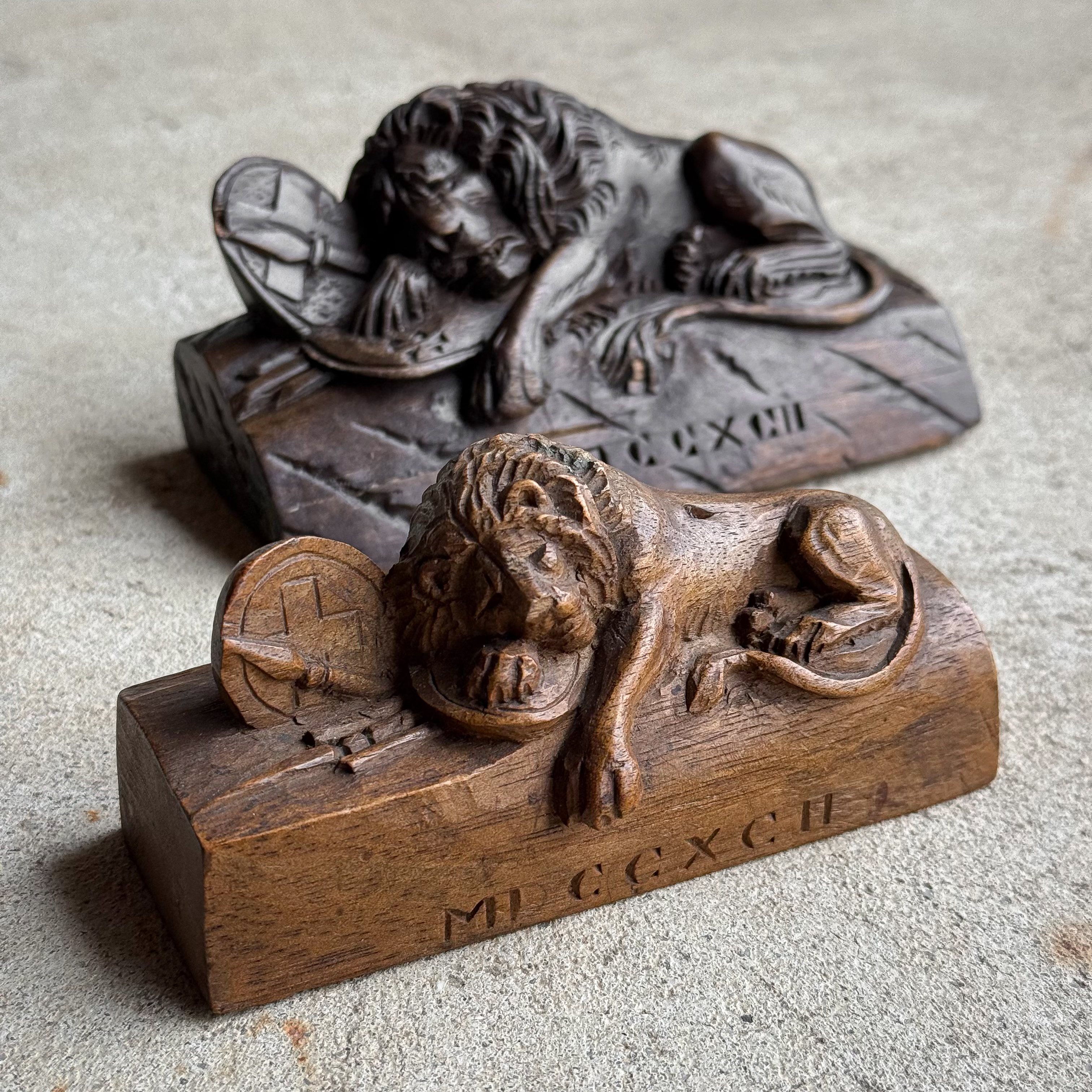 Antique Vintage Early 1900s Swiss Black Forest Folk Art Wooden Carving of Lowendenkmal Lion Luzern Decor Curiosity Sculpture Collection